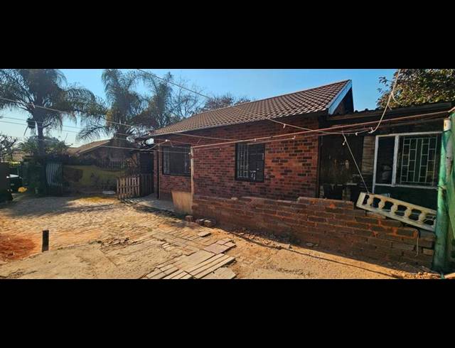3 BEDROOM HOUSE FOR SALE IN HERMANSTAD
